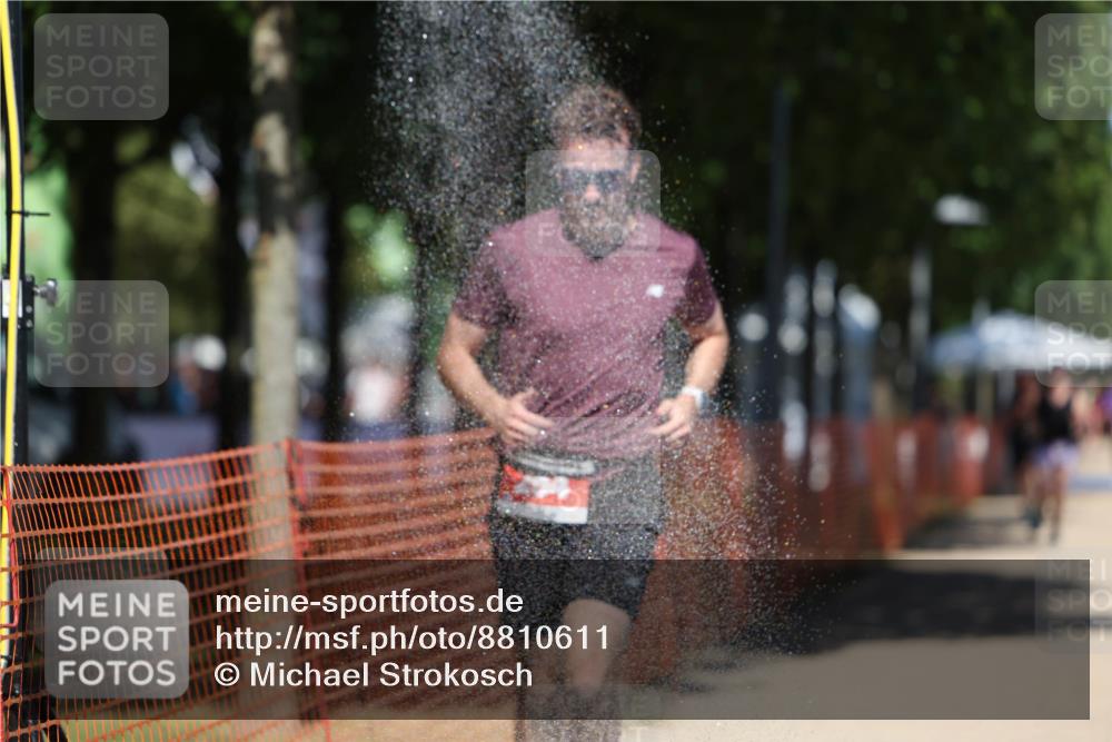 07.09.2025 - 19. Norderstedt Triathlon Michael Strokosch http://msf.ph/oto/8810611 07.09.2025 13:26:29 Laufen 264 meine-sportfotos.de