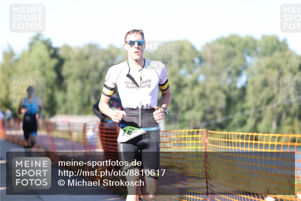 07.09.2025 - 19. Norderstedt Triathlon Michael Strokosch http://msf.ph/oto/8810617 07.09.2025 16:16:04 Laufen 1587, 1604, 1624 meine-sportfotos.de
