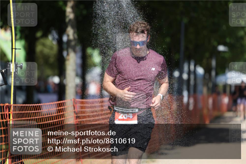 07.09.2025 - 19. Norderstedt Triathlon Michael Strokosch http://msf.ph/oto/8810619 07.09.2025 13:26:29 Laufen 264 meine-sportfotos.de