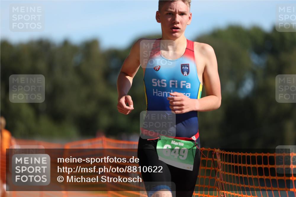 07.09.2025 - 19. Norderstedt Triathlon Michael Strokosch http://msf.ph/oto/8810622 07.09.2025 10:40:53 Laufen 649 meine-sportfotos.de