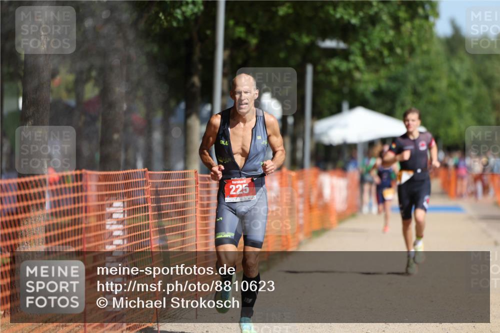 07.09.2025 - 19. Norderstedt Triathlon Michael Strokosch http://msf.ph/oto/8810623 07.09.2025 11:39:31 Laufen 225, 1156 meine-sportfotos.de