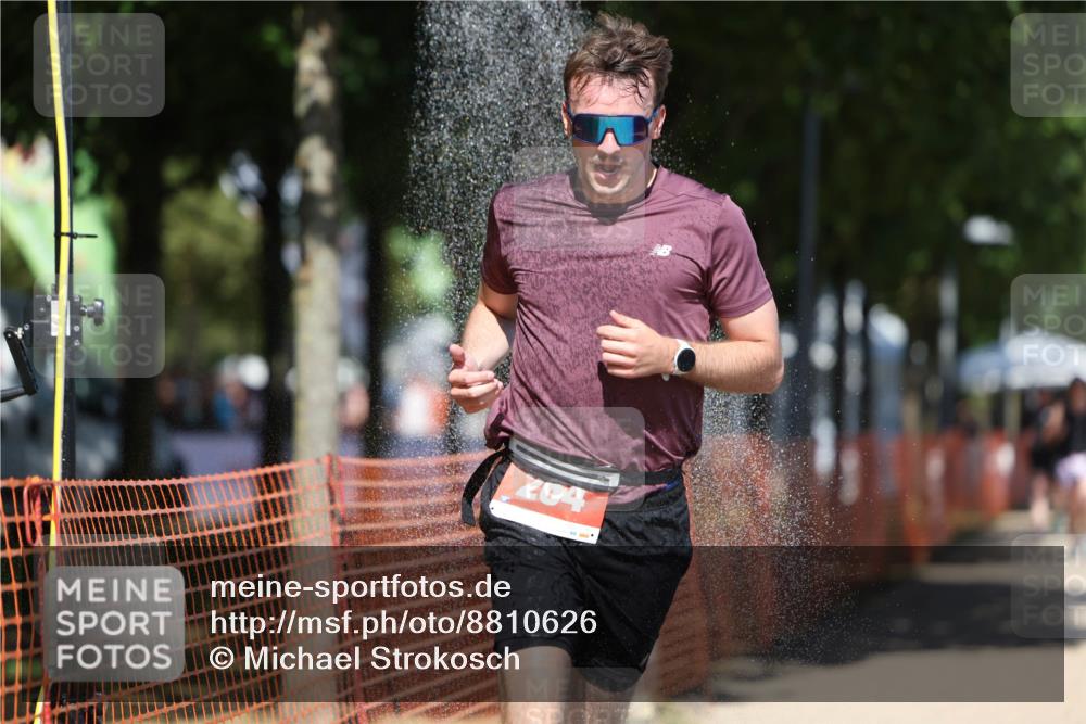 07.09.2025 - 19. Norderstedt Triathlon Michael Strokosch http://msf.ph/oto/8810626 07.09.2025 13:26:30 Laufen 264 meine-sportfotos.de