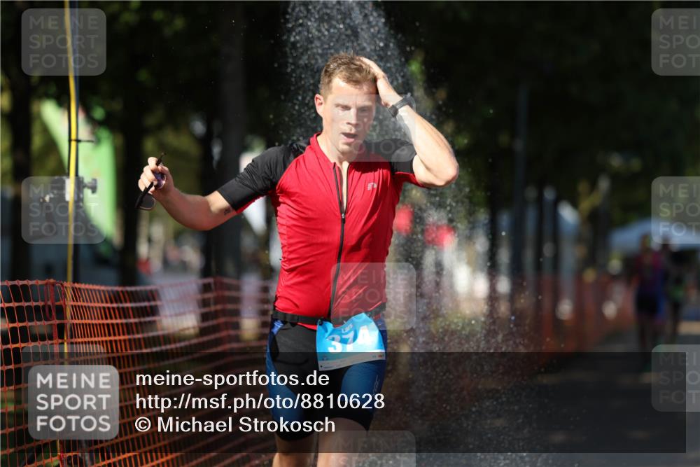 07.09.2025 - 19. Norderstedt Triathlon Michael Strokosch http://msf.ph/oto/8810628 07.09.2025 15:18:54 Laufen 374, 1020, 1026 meine-sportfotos.de