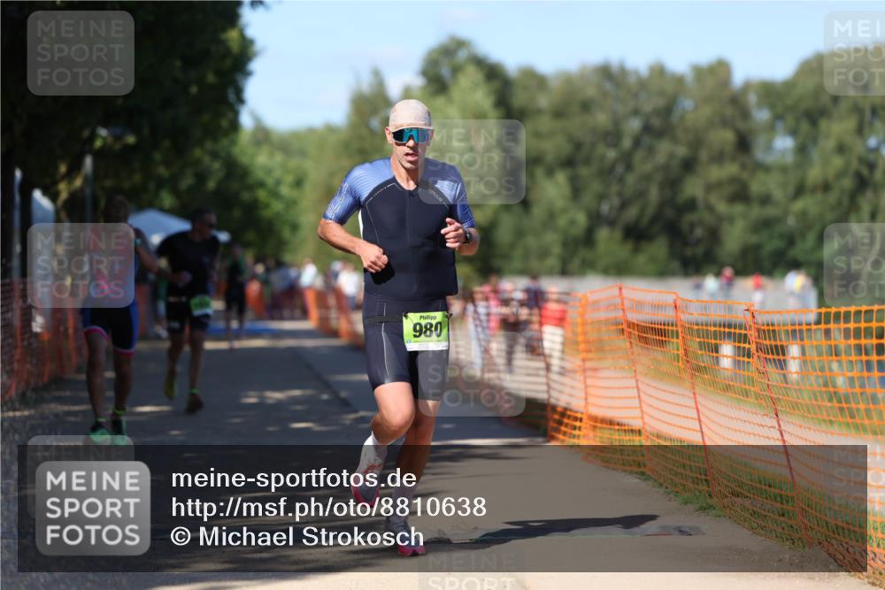 07.09.2025 - 19. Norderstedt Triathlon Michael Strokosch http://msf.ph/oto/8810638 07.09.2025 15:18:56 Laufen 374, 1020, 1026 meine-sportfotos.de