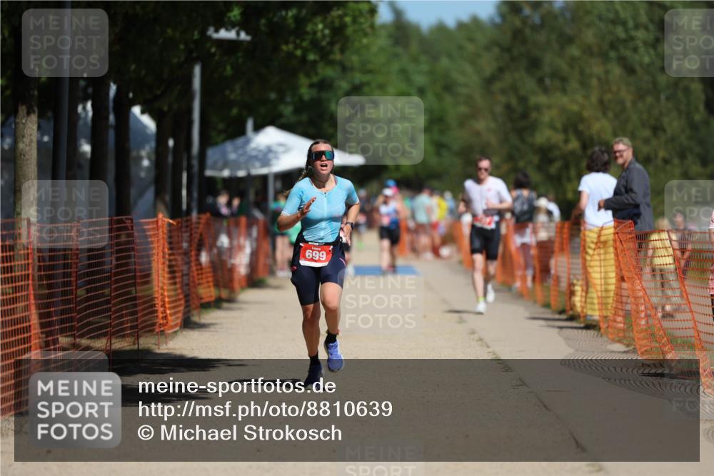 07.09.2025 - 19. Norderstedt Triathlon Michael Strokosch http://msf.ph/oto/8810639 07.09.2025 12:49:10 Laufen 699 meine-sportfotos.de
