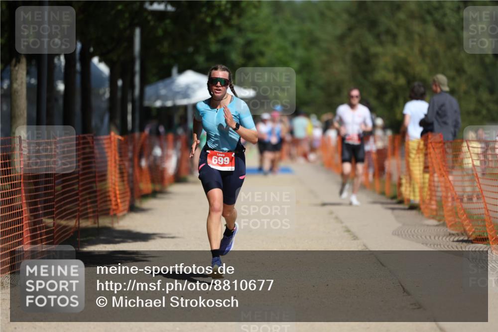 07.09.2025 - 19. Norderstedt Triathlon Michael Strokosch http://msf.ph/oto/8810677 07.09.2025 12:49:11 Laufen 699 meine-sportfotos.de
