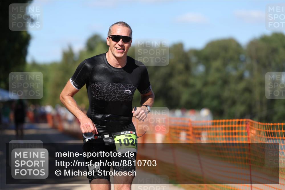 07.09.2025 - 19. Norderstedt Triathlon Michael Strokosch http://msf.ph/oto/8810703 07.09.2025 15:19:02 Laufen 417, 1020, 1026 meine-sportfotos.de