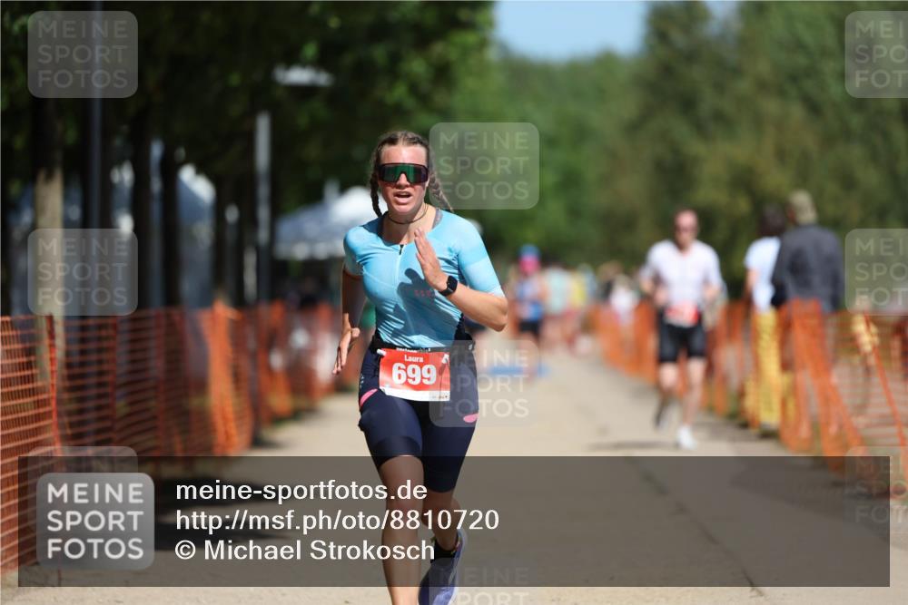 07.09.2025 - 19. Norderstedt Triathlon Michael Strokosch http://msf.ph/oto/8810720 07.09.2025 12:49:12 Laufen 699, 737 meine-sportfotos.de