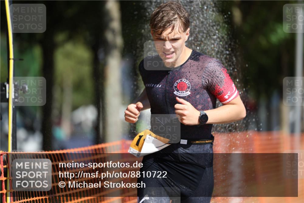 07.09.2025 - 19. Norderstedt Triathlon Michael Strokosch http://msf.ph/oto/8810722 07.09.2025 11:39:36 Laufen 225, 1156, 1193 meine-sportfotos.de