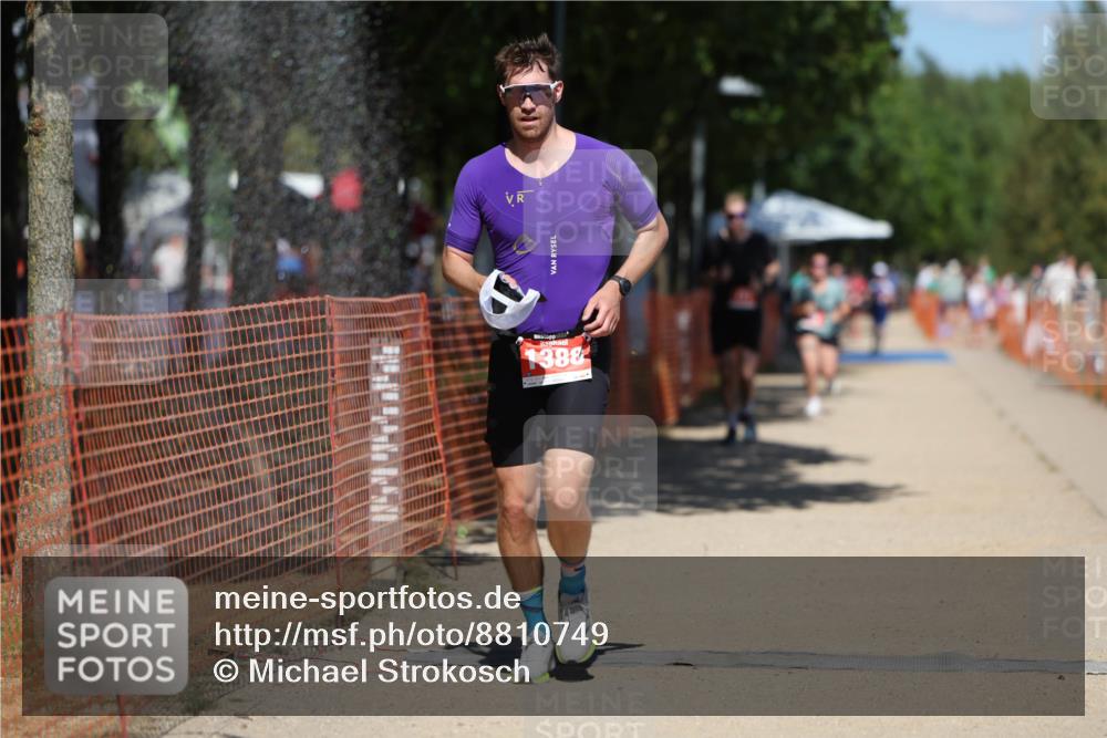 07.09.2025 - 19. Norderstedt Triathlon Michael Strokosch http://msf.ph/oto/8810749 07.09.2025 13:26:49 Laufen 177, 1388 meine-sportfotos.de