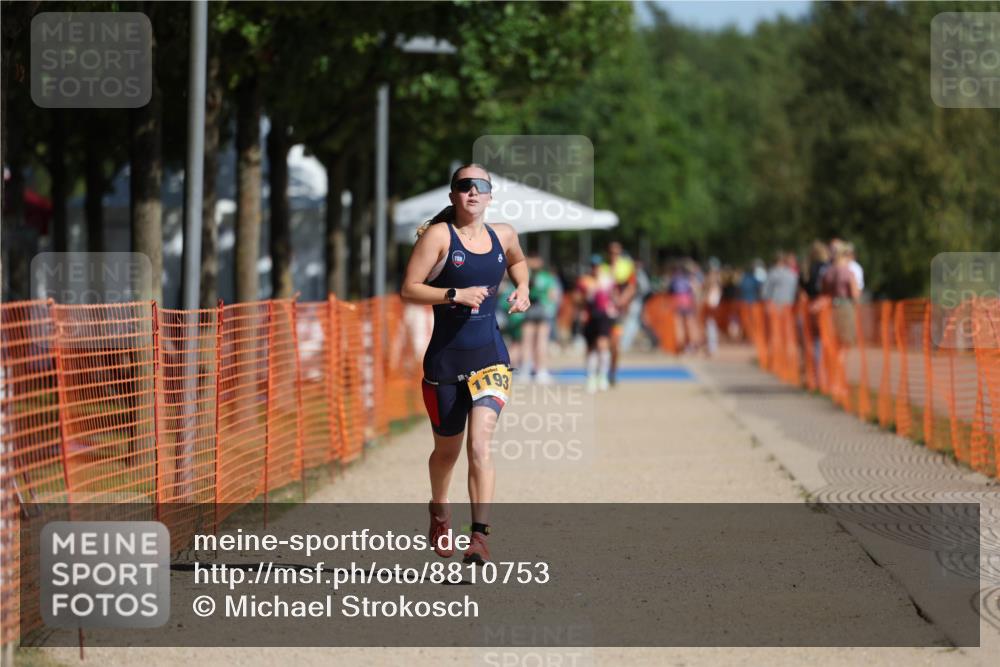 07.09.2025 - 19. Norderstedt Triathlon Michael Strokosch http://msf.ph/oto/8810753 07.09.2025 11:39:39 Laufen 1156, 1193 meine-sportfotos.de