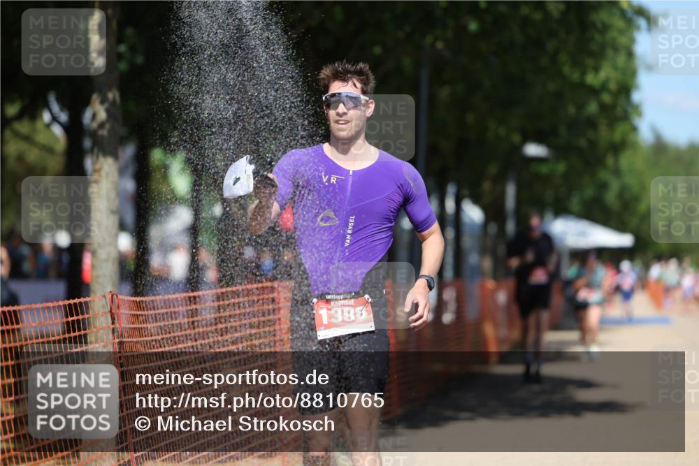 07.09.2025 - 19. Norderstedt Triathlon Michael Strokosch http://msf.ph/oto/8810765 07.09.2025 13:26:50 Laufen 177, 1388 meine-sportfotos.de