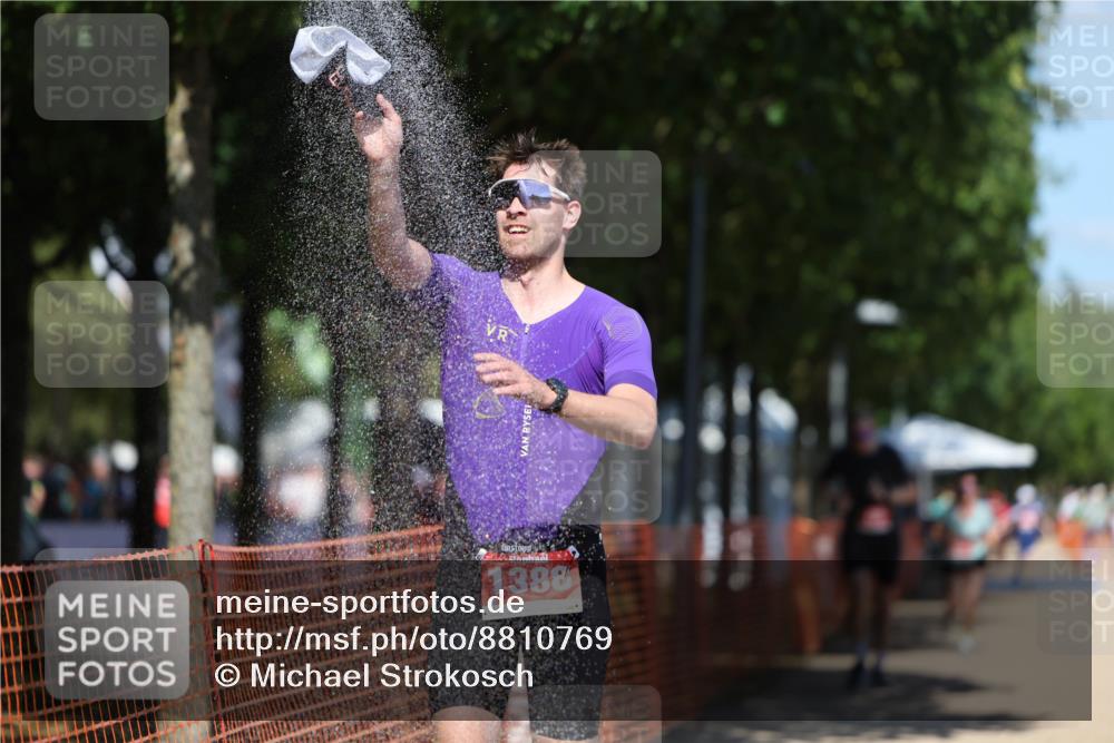 07.09.2025 - 19. Norderstedt Triathlon Michael Strokosch http://msf.ph/oto/8810769 07.09.2025 13:26:50 Laufen 177, 1388 meine-sportfotos.de