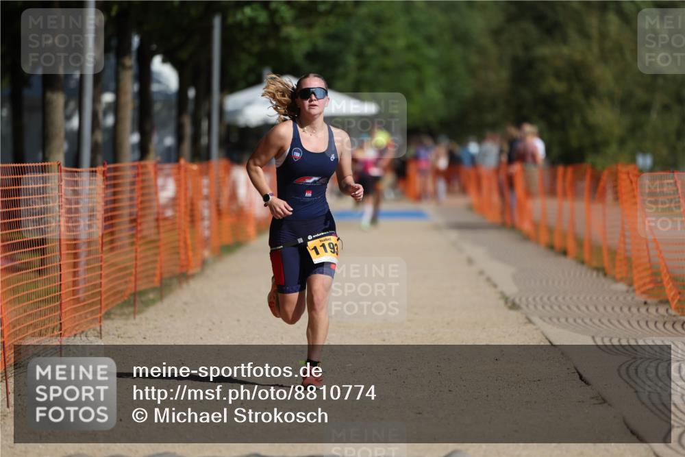 07.09.2025 - 19. Norderstedt Triathlon Michael Strokosch http://msf.ph/oto/8810774 07.09.2025 11:39:40 Laufen 1156, 1193 meine-sportfotos.de