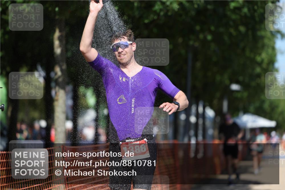 07.09.2025 - 19. Norderstedt Triathlon Michael Strokosch http://msf.ph/oto/8810781 07.09.2025 13:26:50 Laufen 177, 1388 meine-sportfotos.de
