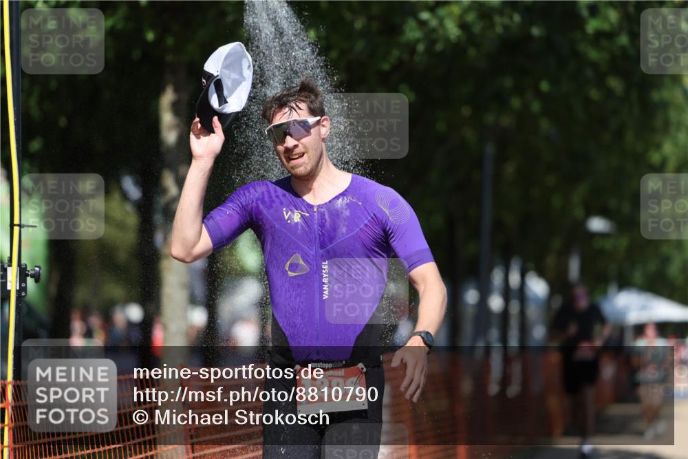 07.09.2025 - 19. Norderstedt Triathlon Michael Strokosch http://msf.ph/oto/8810790 07.09.2025 13:26:50 Laufen 177, 1388 meine-sportfotos.de