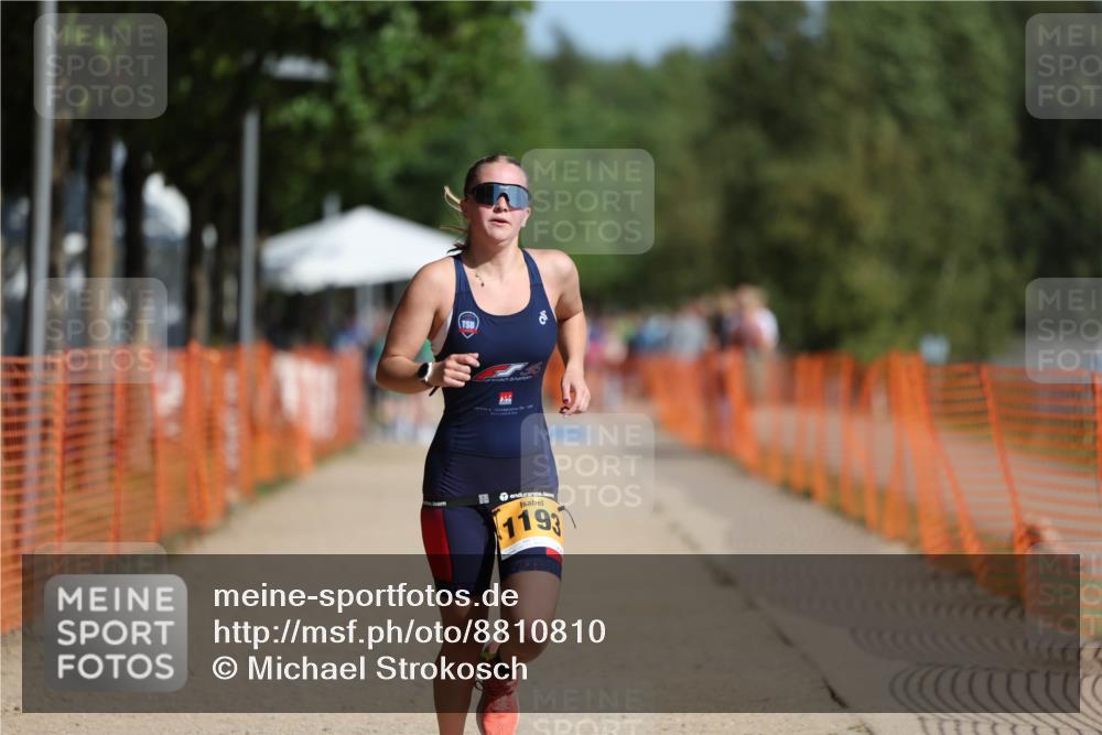 07.09.2025 - 19. Norderstedt Triathlon Michael Strokosch http://msf.ph/oto/8810810 07.09.2025 11:39:41 Laufen 1193 meine-sportfotos.de