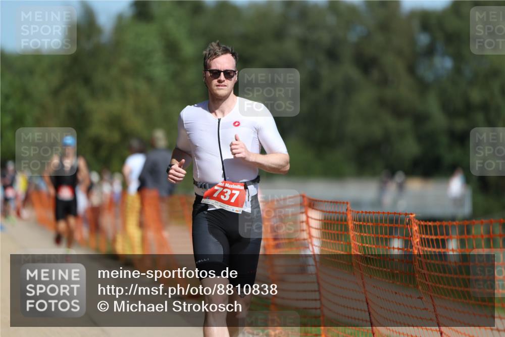 07.09.2025 - 19. Norderstedt Triathlon Michael Strokosch http://msf.ph/oto/8810838 07.09.2025 12:49:20 Laufen 202, 737, 820 meine-sportfotos.de