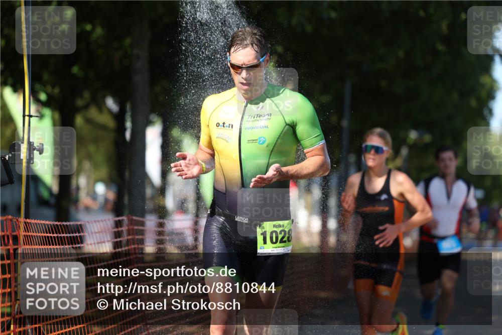 07.09.2025 - 19. Norderstedt Triathlon Michael Strokosch http://msf.ph/oto/8810844 07.09.2025 15:19:34 Laufen 863, 1028, 1434 meine-sportfotos.de