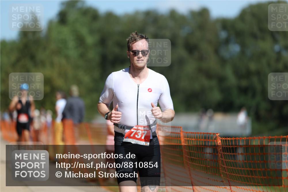 07.09.2025 - 19. Norderstedt Triathlon Michael Strokosch http://msf.ph/oto/8810854 07.09.2025 12:49:20 Laufen 202, 737, 820 meine-sportfotos.de