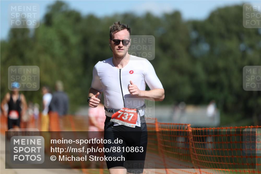 07.09.2025 - 19. Norderstedt Triathlon Michael Strokosch http://msf.ph/oto/8810863 07.09.2025 12:49:20 Laufen 202, 737, 820 meine-sportfotos.de