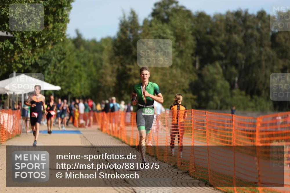 07.09.2025 - 19. Norderstedt Triathlon Michael Strokosch http://msf.ph/oto/8810875 07.09.2025 10:41:31 Laufen 655, 663 meine-sportfotos.de