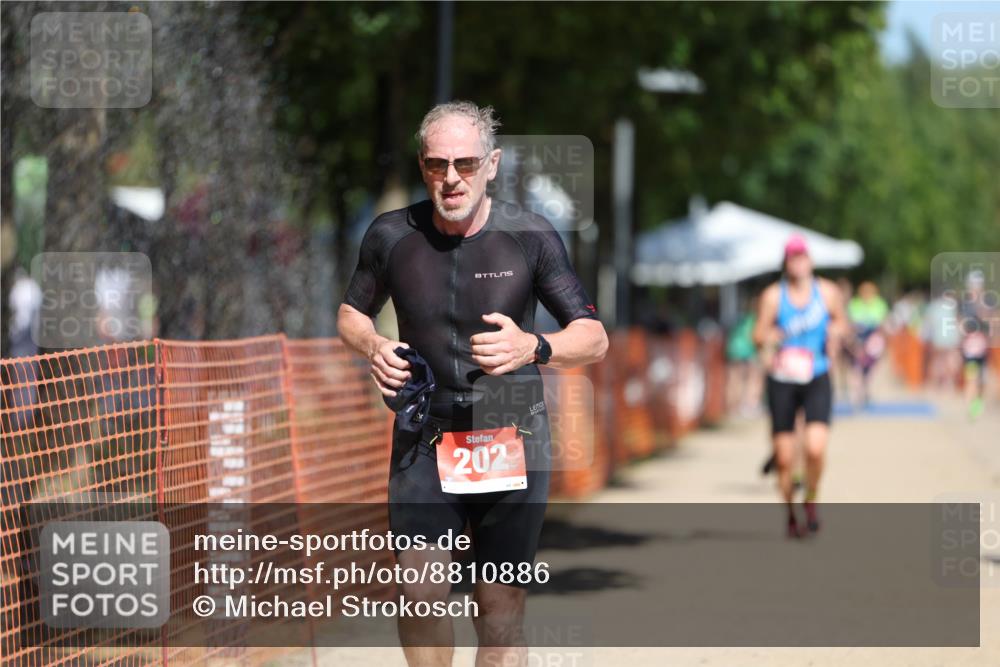 07.09.2025 - 19. Norderstedt Triathlon Michael Strokosch http://msf.ph/oto/8810886 07.09.2025 12:49:23 Laufen 202, 737, 820, 1369 meine-sportfotos.de