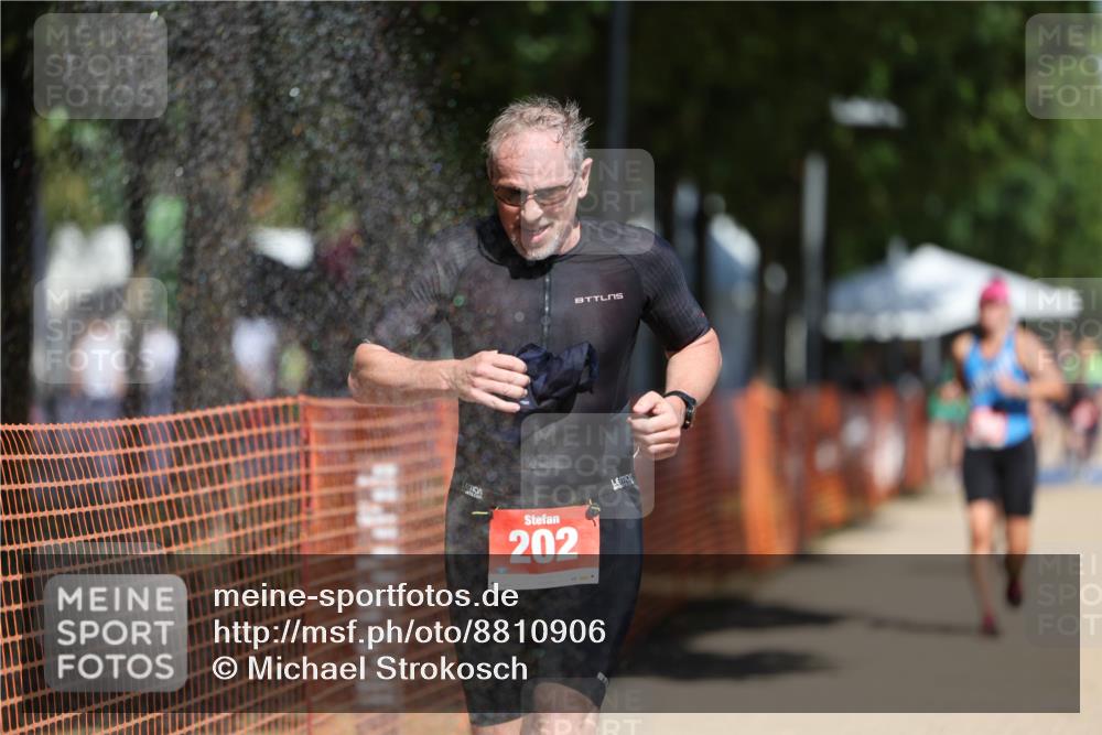 07.09.2025 - 19. Norderstedt Triathlon Michael Strokosch http://msf.ph/oto/8810906 07.09.2025 12:49:24 Laufen 202, 737, 820, 1369 meine-sportfotos.de