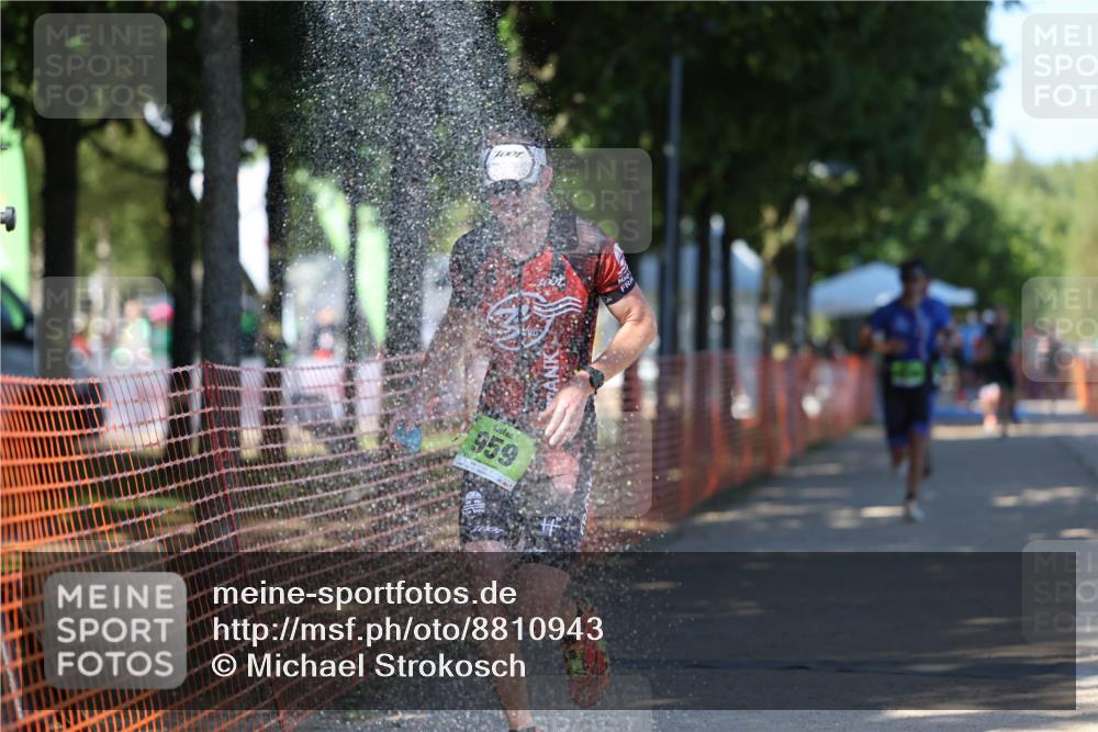 07.09.2025 - 19. Norderstedt Triathlon Michael Strokosch http://msf.ph/oto/8810943 07.09.2025 15:19:51 Laufen 382, 959, 1009 meine-sportfotos.de
