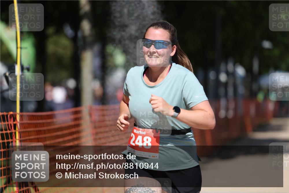 07.09.2025 - 19. Norderstedt Triathlon Michael Strokosch http://msf.ph/oto/8810944 07.09.2025 13:27:01 Laufen 248 meine-sportfotos.de