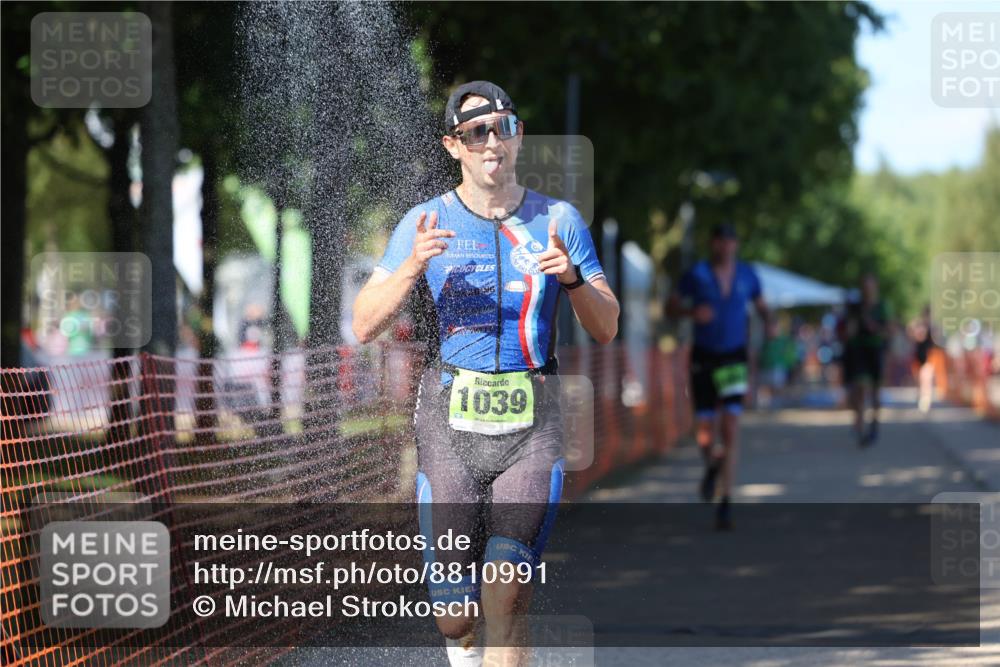 07.09.2025 - 19. Norderstedt Triathlon Michael Strokosch http://msf.ph/oto/8810991 07.09.2025 15:19:55 Laufen 959, 1009 meine-sportfotos.de