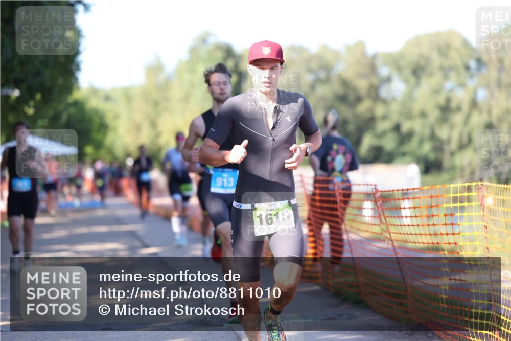 07.09.2025 - 19. Norderstedt Triathlon Michael Strokosch http://msf.ph/oto/8811010 07.09.2025 16:16:54 Laufen 480, 520, 913, 1068, 1105, 1504, 1610 meine-sportfotos.de