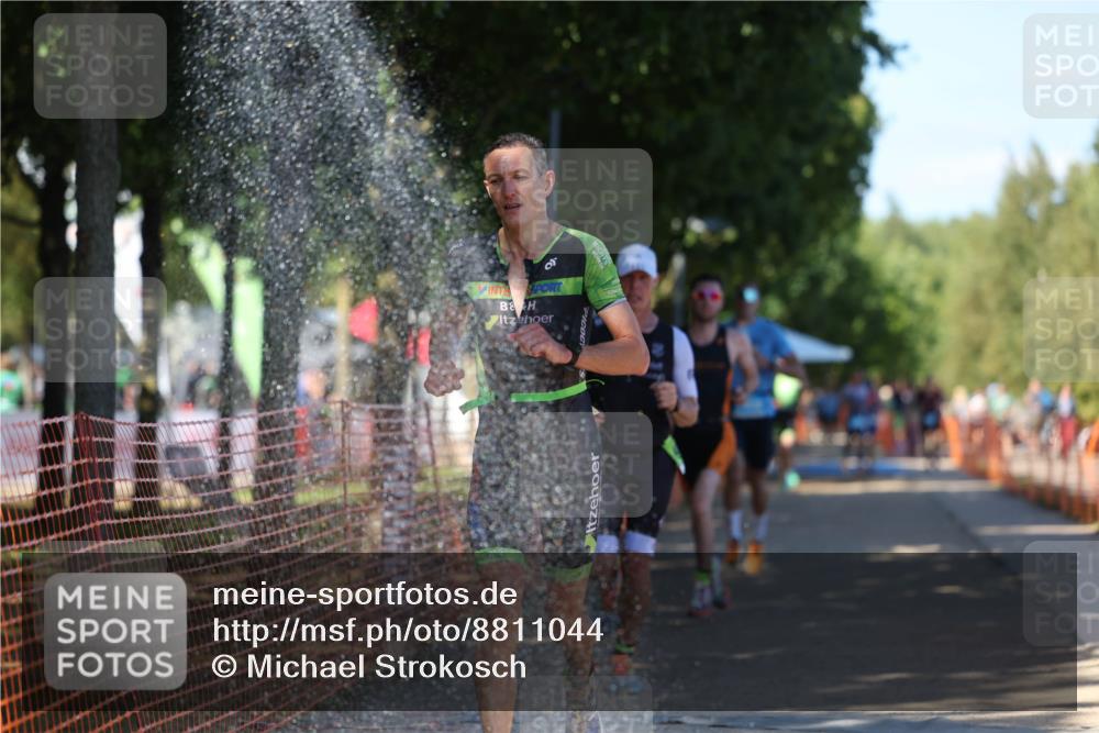 07.09.2025 - 19. Norderstedt Triathlon Michael Strokosch http://msf.ph/oto/8811044 07.09.2025 15:20:04 Laufen 900, 971, 1002, 1408 meine-sportfotos.de