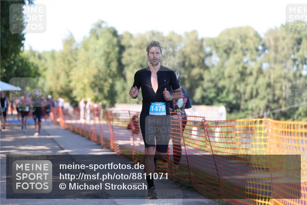 07.09.2025 - 19. Norderstedt Triathlon Michael Strokosch http://msf.ph/oto/8811071 07.09.2025 16:17:02 Laufen 1068 meine-sportfotos.de