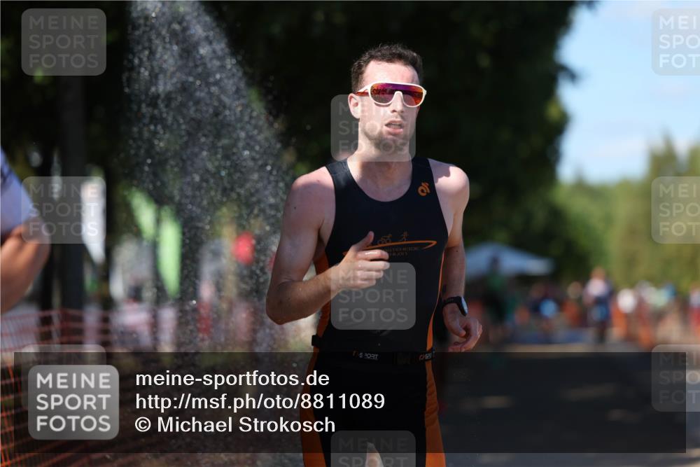 07.09.2025 - 19. Norderstedt Triathlon Michael Strokosch http://msf.ph/oto/8811089 07.09.2025 15:20:07 Laufen 900, 971, 1002, 1408 meine-sportfotos.de