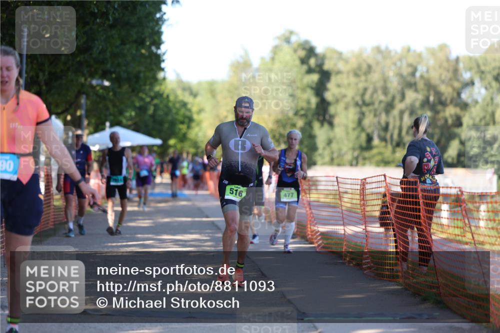 07.09.2025 - 19. Norderstedt Triathlon Michael Strokosch http://msf.ph/oto/8811093 07.09.2025 16:17:16 Laufen 390, 440, 477, 512, 516, 542 meine-sportfotos.de