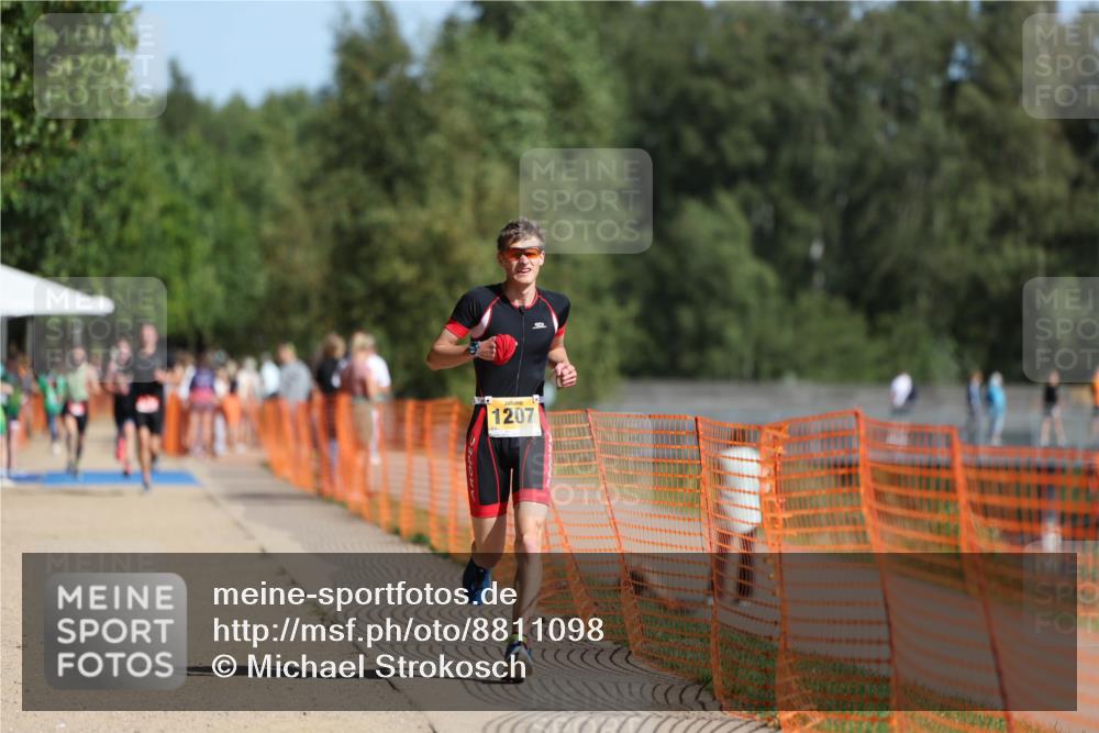 07.09.2025 - 19. Norderstedt Triathlon Michael Strokosch http://msf.ph/oto/8811098 07.09.2025 11:39:58 Laufen 199, 1207, 1335 meine-sportfotos.de