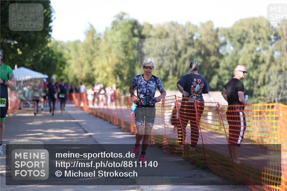 07.09.2025 - 19. Norderstedt Triathlon Michael Strokosch http://msf.ph/oto/8811140 07.09.2025 16:17:37 Laufen 909, 1439, 1492 meine-sportfotos.de