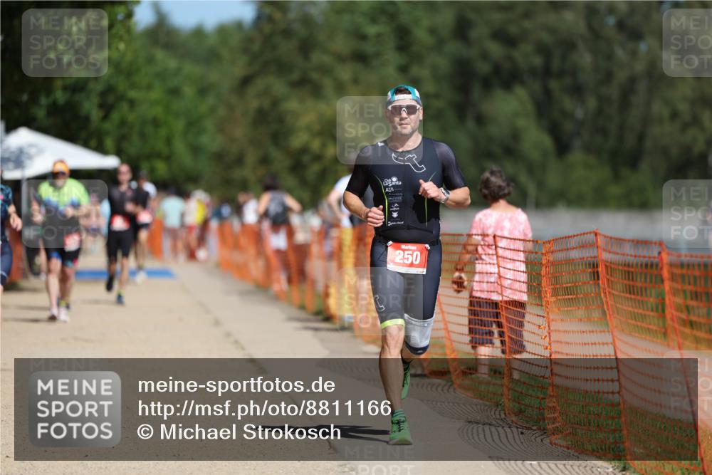 07.09.2025 - 19. Norderstedt Triathlon Michael Strokosch http://msf.ph/oto/8811166 07.09.2025 12:49:38 Laufen 207, 250, 779 meine-sportfotos.de
