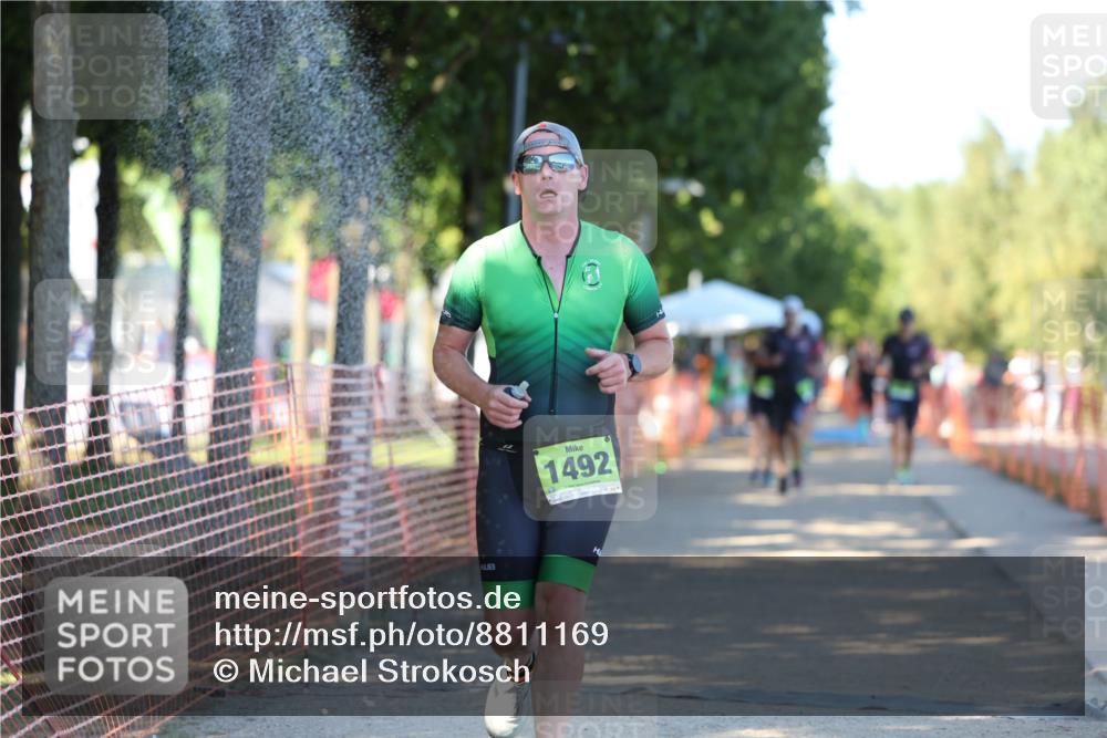 07.09.2025 - 19. Norderstedt Triathlon Michael Strokosch http://msf.ph/oto/8811169 07.09.2025 16:17:39 Laufen 487, 497, 1439, 1492 meine-sportfotos.de