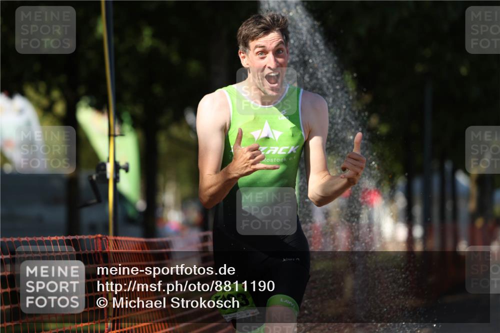 07.09.2025 - 19. Norderstedt Triathlon Michael Strokosch http://msf.ph/oto/8811190 07.09.2025 15:20:17 Laufen 908, 1456 meine-sportfotos.de
