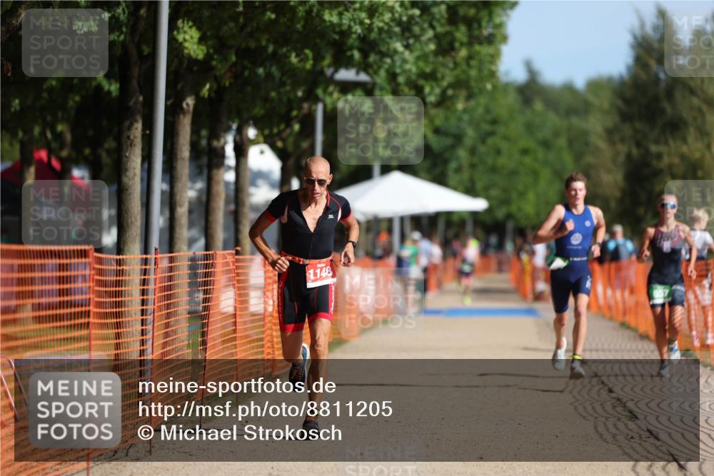 07.09.2025 - 19. Norderstedt Triathlon Michael Strokosch http://msf.ph/oto/8811205 07.09.2025 10:41:44 Laufen 657, 673, 1132, 1148 meine-sportfotos.de