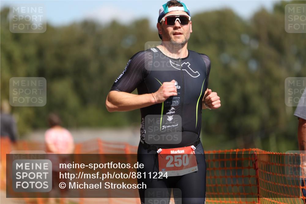 07.09.2025 - 19. Norderstedt Triathlon Michael Strokosch http://msf.ph/oto/8811224 07.09.2025 12:49:41 Laufen 207, 250 meine-sportfotos.de