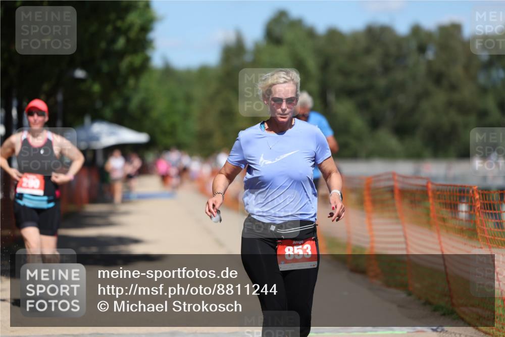 07.09.2025 - 19. Norderstedt Triathlon Michael Strokosch http://msf.ph/oto/8811244 07.09.2025 13:27:44 Laufen 290, 304, 853 meine-sportfotos.de