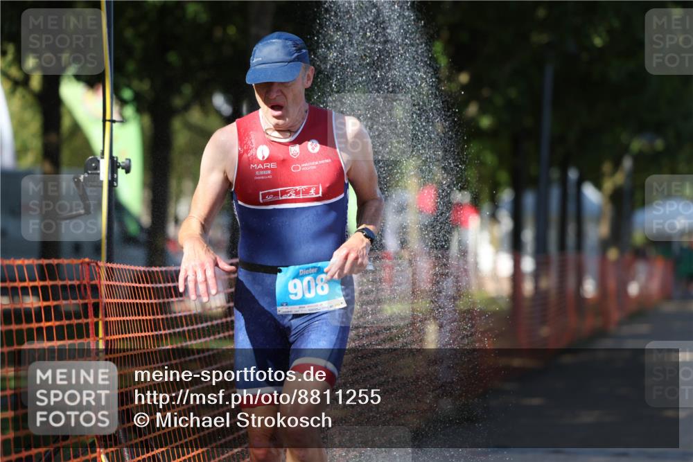 07.09.2025 - 19. Norderstedt Triathlon Michael Strokosch http://msf.ph/oto/8811255 07.09.2025 15:20:25 Laufen 393, 908, 1456 meine-sportfotos.de