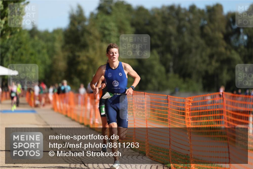07.09.2025 - 19. Norderstedt Triathlon Michael Strokosch http://msf.ph/oto/8811263 07.09.2025 10:41:46 Laufen 657, 673, 1148 meine-sportfotos.de