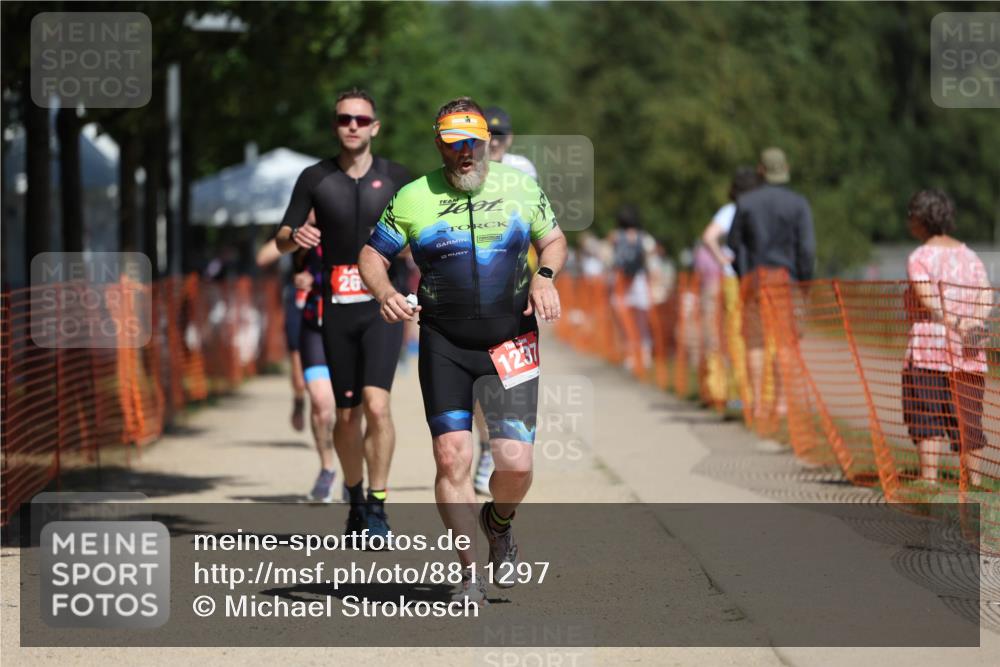 07.09.2025 - 19. Norderstedt Triathlon Michael Strokosch http://msf.ph/oto/8811297 07.09.2025 12:49:47 Laufen 137, 167, 207, 260, 1237 meine-sportfotos.de