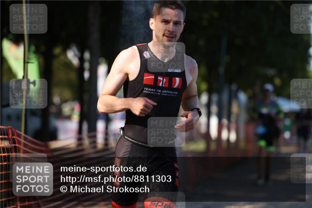 07.09.2025 - 19. Norderstedt Triathlon Michael Strokosch http://msf.ph/oto/8811303 07.09.2025 16:17:54 Laufen 397, 502, 515, 524, 535, 1076, 1450, 1625 meine-sportfotos.de