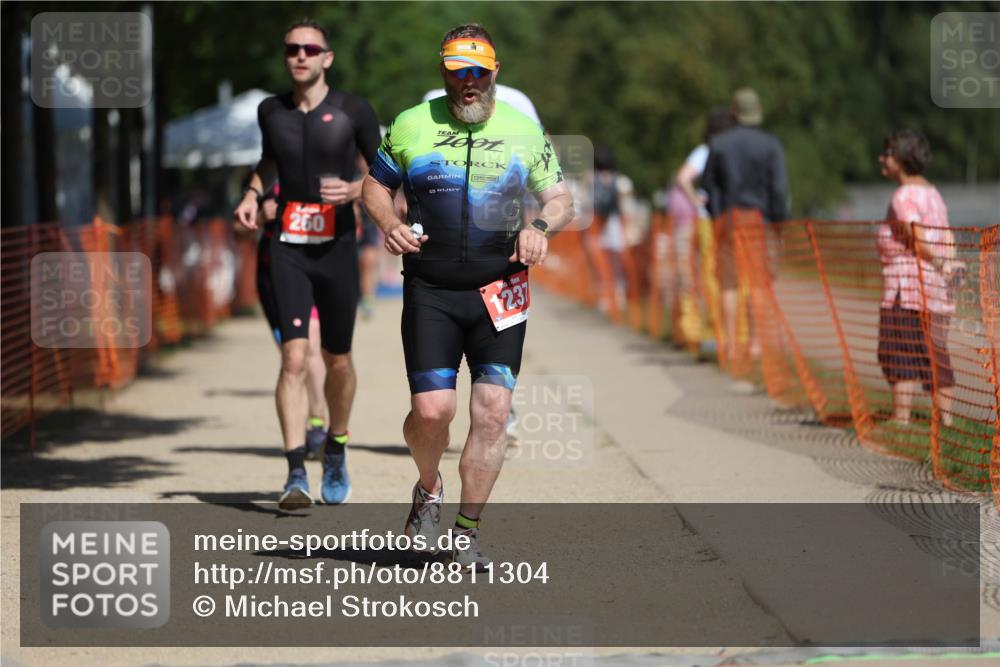 07.09.2025 - 19. Norderstedt Triathlon Michael Strokosch http://msf.ph/oto/8811304 07.09.2025 12:49:48 Laufen 137, 167, 207, 260, 721, 1237 meine-sportfotos.de
