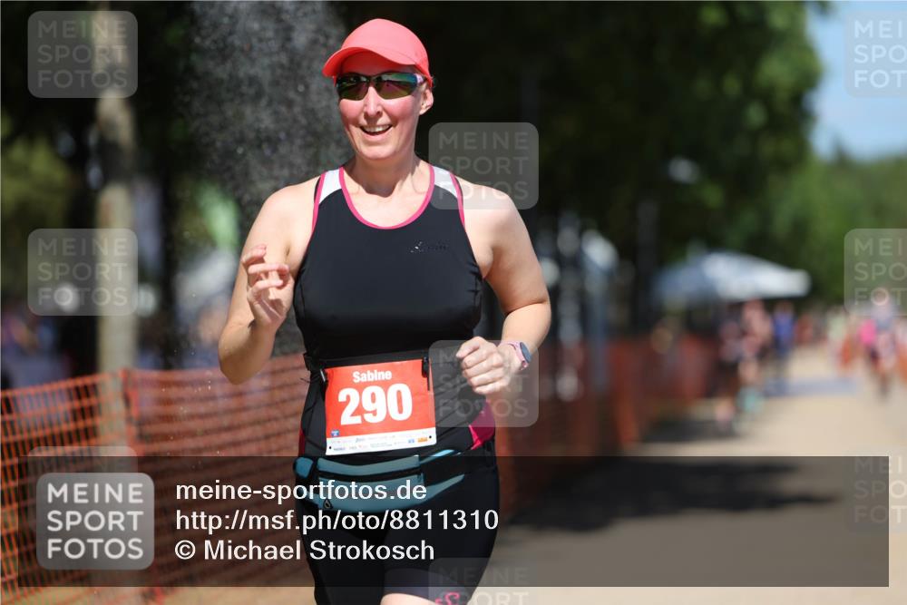 07.09.2025 - 19. Norderstedt Triathlon Michael Strokosch http://msf.ph/oto/8811310 07.09.2025 13:27:49 Laufen 290, 304 meine-sportfotos.de